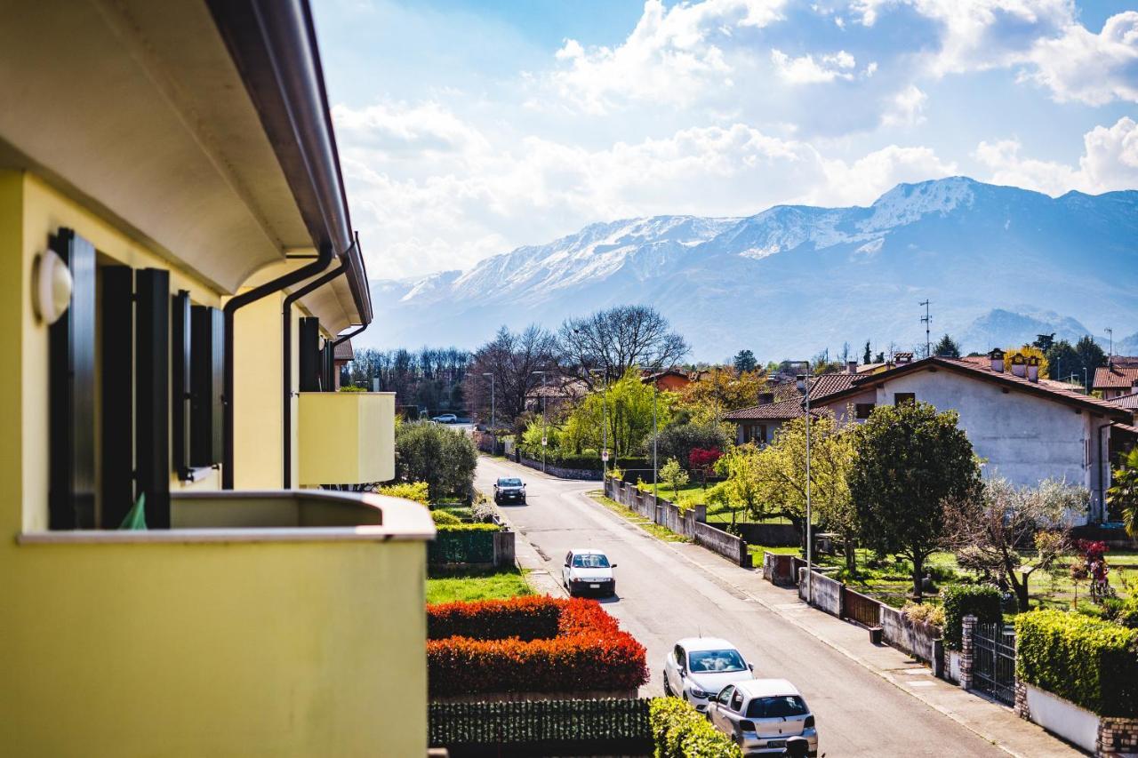 Appartamento Borgo Peschiere Maniago Exteriör bild
