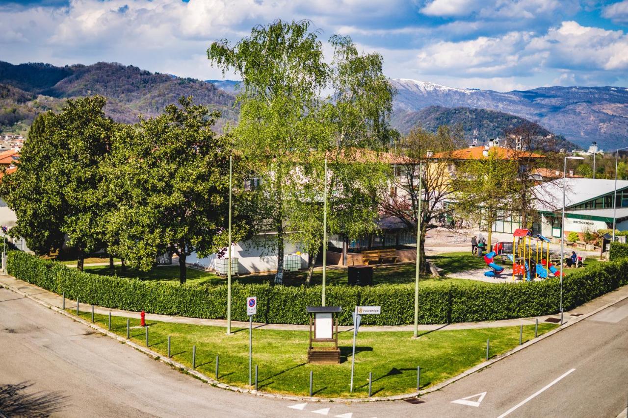 Appartamento Borgo Peschiere Maniago Exteriör bild