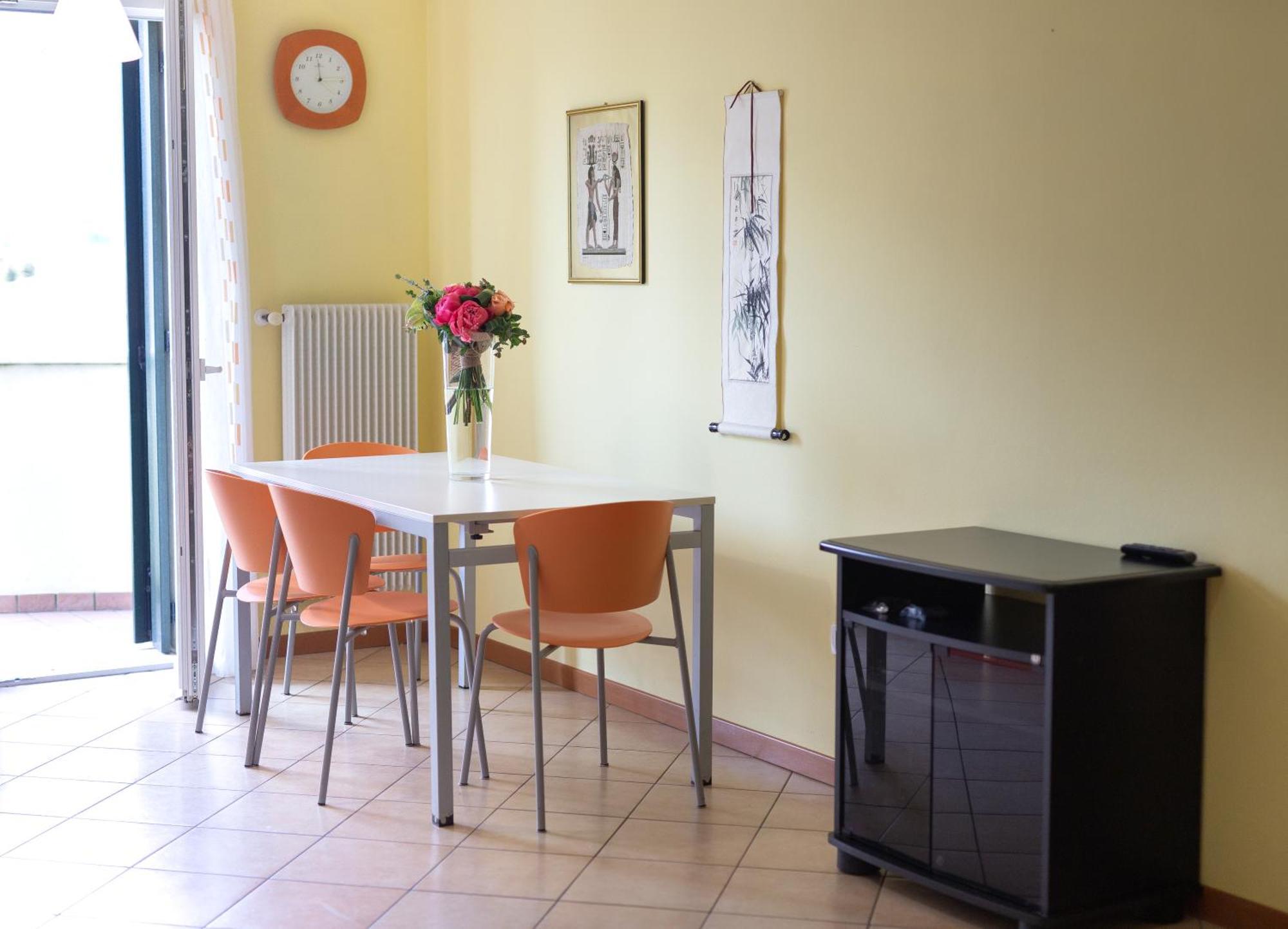 Appartamento Borgo Peschiere Maniago Exteriör bild